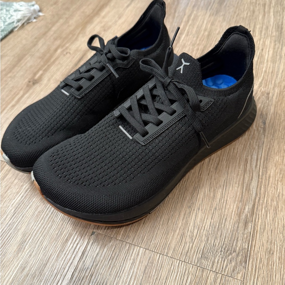 Women’s Flux Adapt Runners